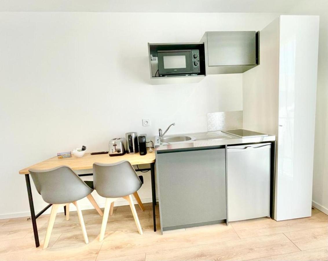 Residence Duguay - Centre Ville - Porte B - Appartements Tout Confort - Neuf - Nouveau Lorient Exteriör bild