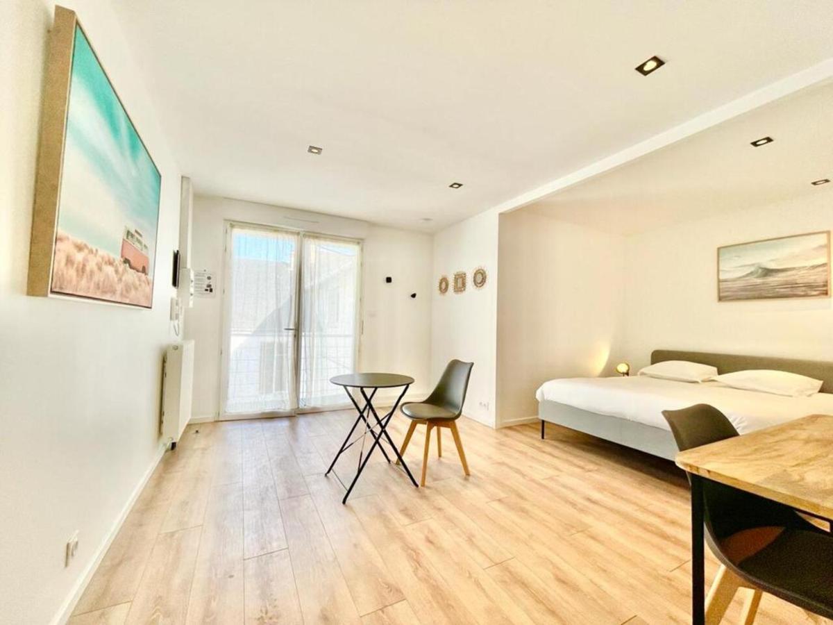 Residence Duguay - Centre Ville - Porte B - Appartements Tout Confort - Neuf - Nouveau Lorient Exteriör bild